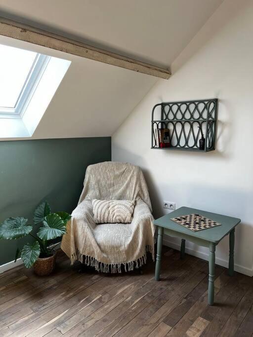 La Maison Des Voyageurs Avec Grand Parking Prive -Calme Et Serenite Chevincourt Kültér fotó